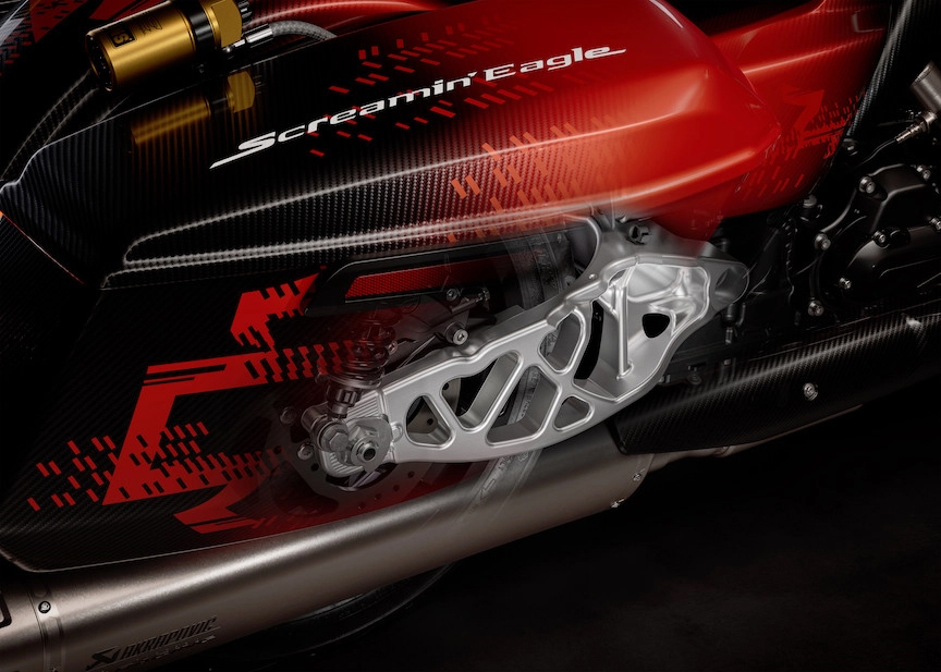 
Harley-Davidson построит 131 специальную модель CVO Road Glide RR bagger