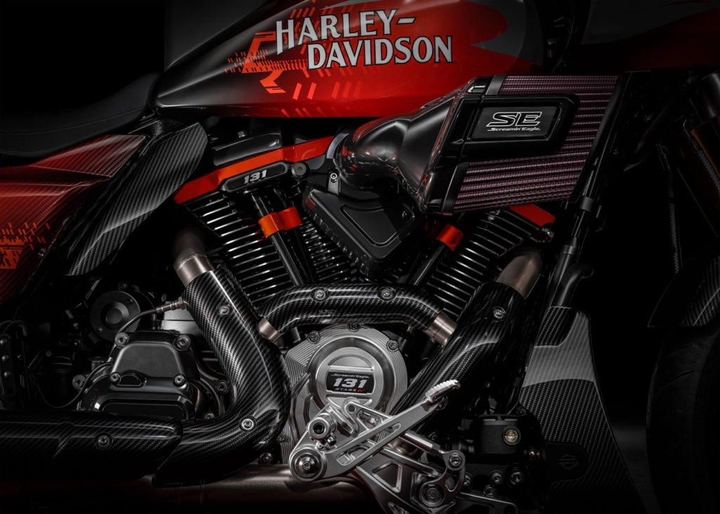 
Harley-Davidson построит 131 специальную модель CVO Road Glide RR bagger