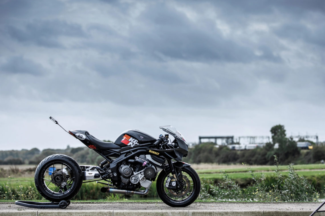 Triumph Speed ​​Triple 1200RR мощностью 400 л. с.